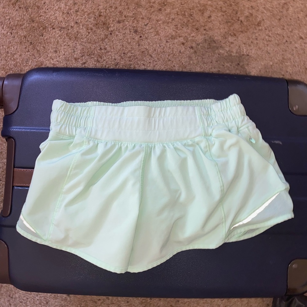 Lululemon Hotty Hot Shorts 2.5” in Light Pastel Green Color